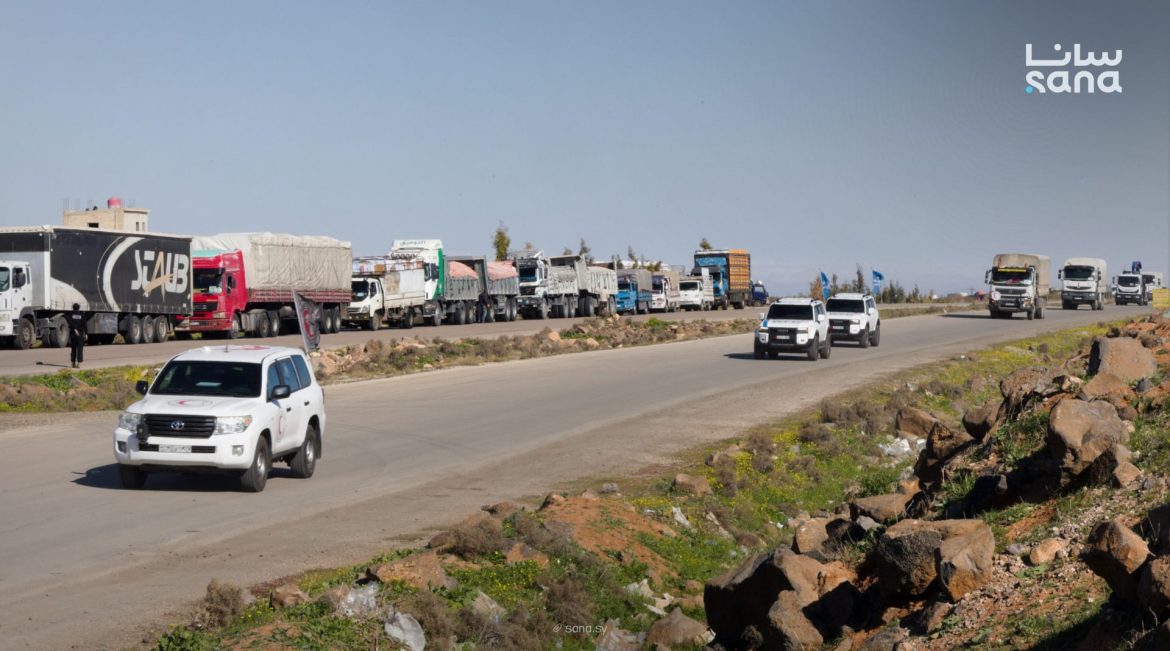 قافلة مساعدات كبيرة فاتت على السويداء بـ 34 شاحنة