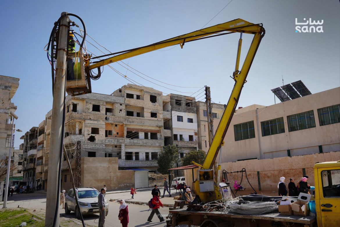 شركة كهرباء حمص ركّبت محوّلين جداد بالخالدية والبياضة