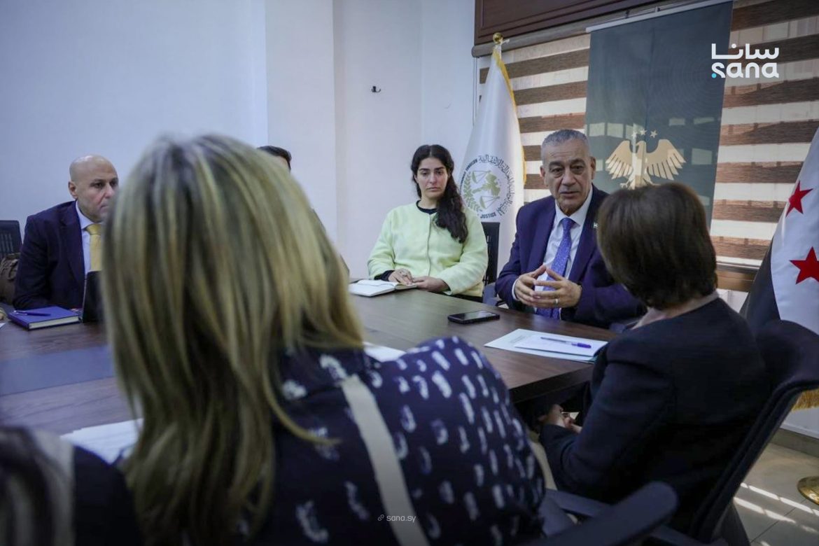 الهيئة الوطنية للعدالة الانتقالية ولجنة تحقيق الأمم المتحدة بسوريا عم يحكوا كيف يقووا التعاون