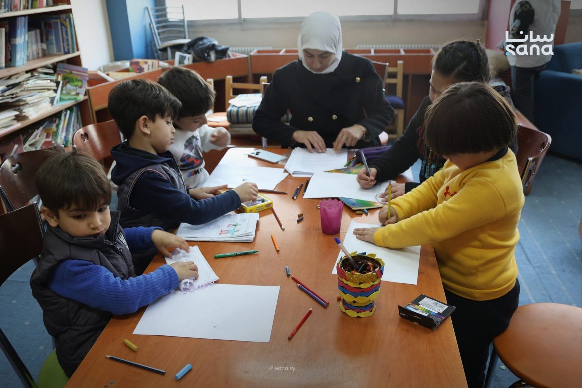 ورشة رسم للأطفال بدمشق: الفن وسيلة لفهم مشاعرهم واكتشاف مواهبهم