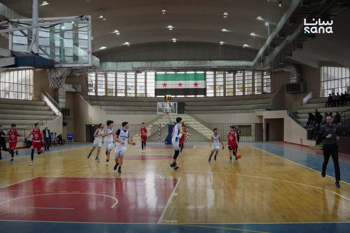 فريق حمص الفداء بيكتسح الكرامة بدوري الشباب لكرة السلة