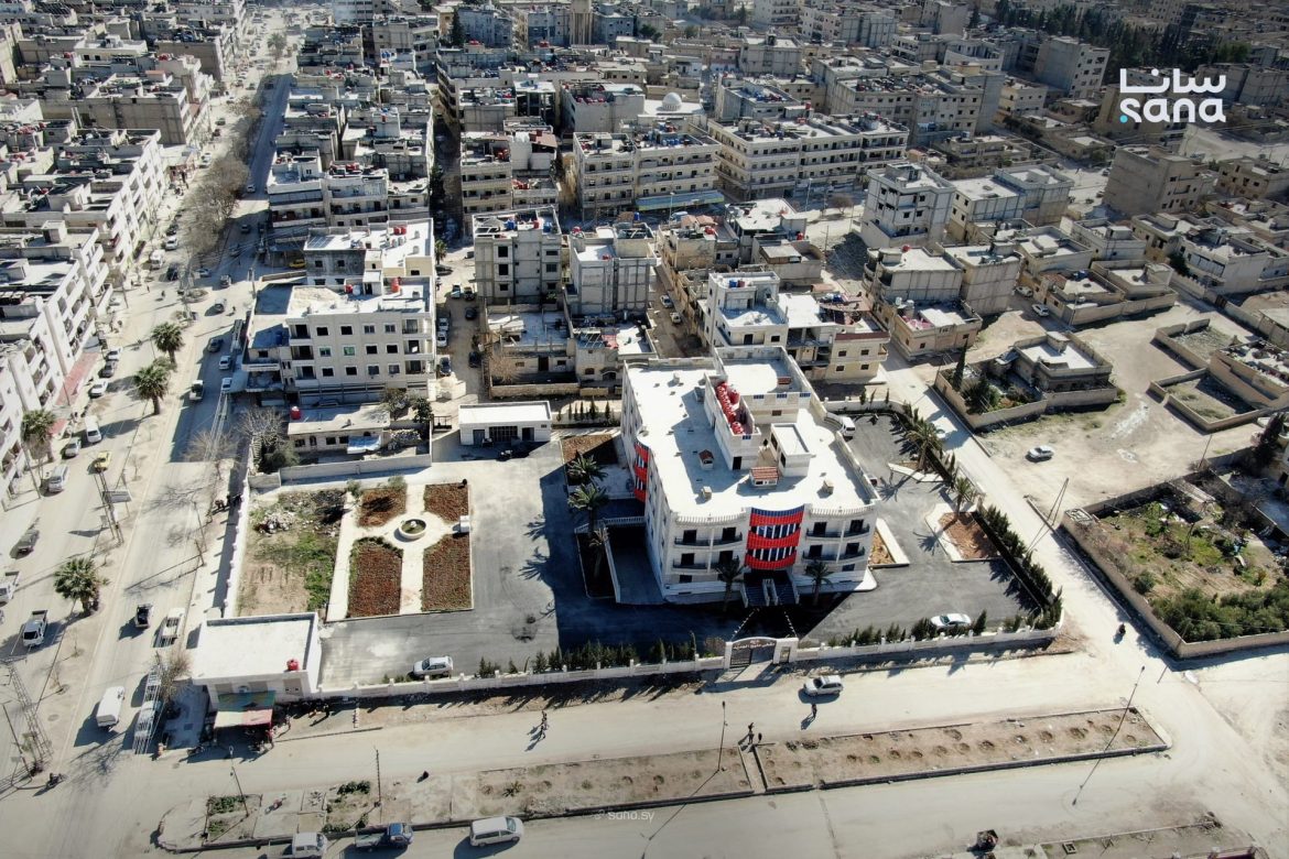 مصعب العلي وعزام الغريب افتتحوا مشفى منبج الجديد بريف حلب الشرقي