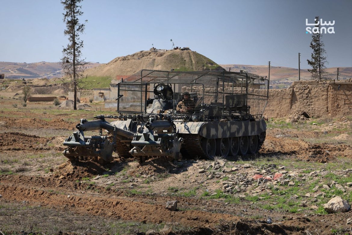 فرق الهندسة عم تكمل شغلها بإزالة الألغام وتأمين الطرق ببلدة الشيوخ بحلب