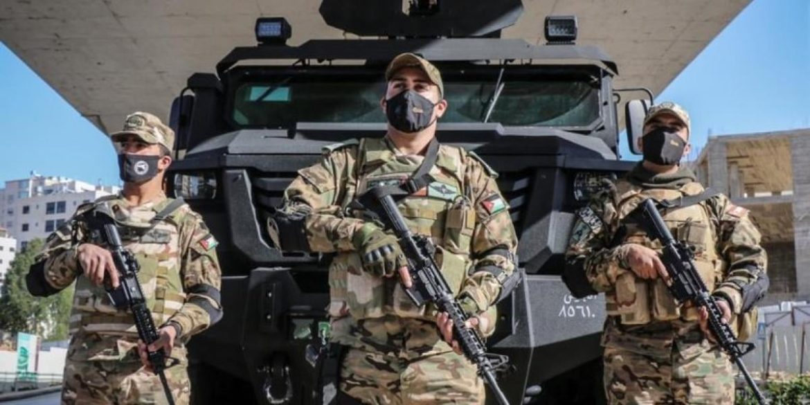 الأردن بنص التوتر: إسرائيل تضرب إيران وصواريخ بتوصل للمملكة