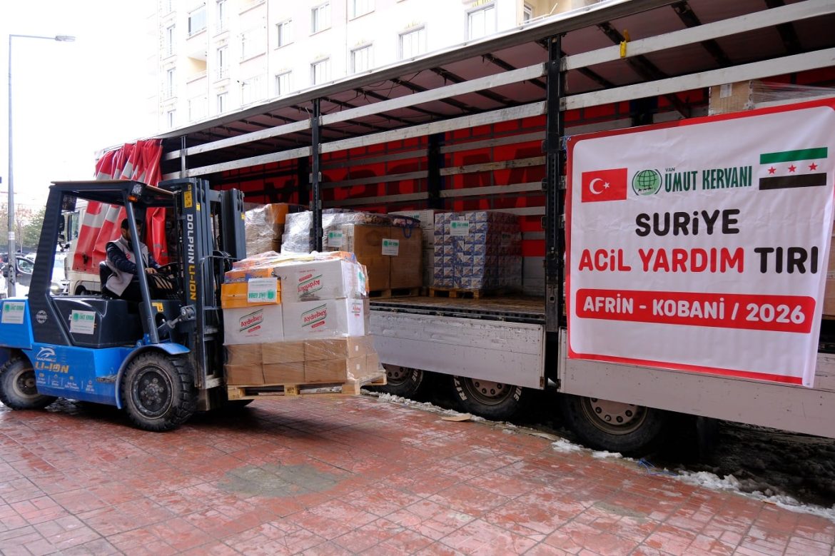 قافلة الأمل بتبعت مساعدات ضرورية لمناطق الحرب بسوريا