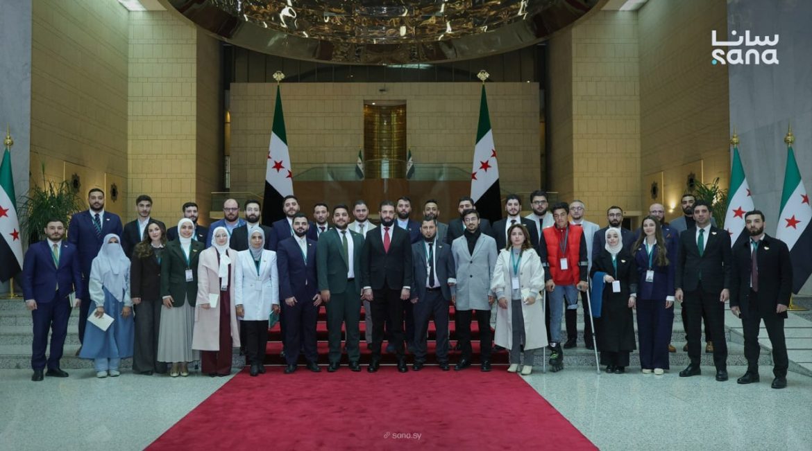 الرئيس أحمد الشرع بيجتمع بالشباب بدمشق وبيأكد على دورهم بالتنمية