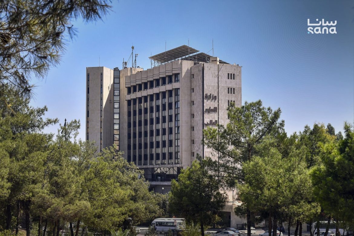 وزارة التعليم العالي عم تمدد تسجيل طلاب التعليم المفتوح بالجامعات الحكومية لآخر آذار